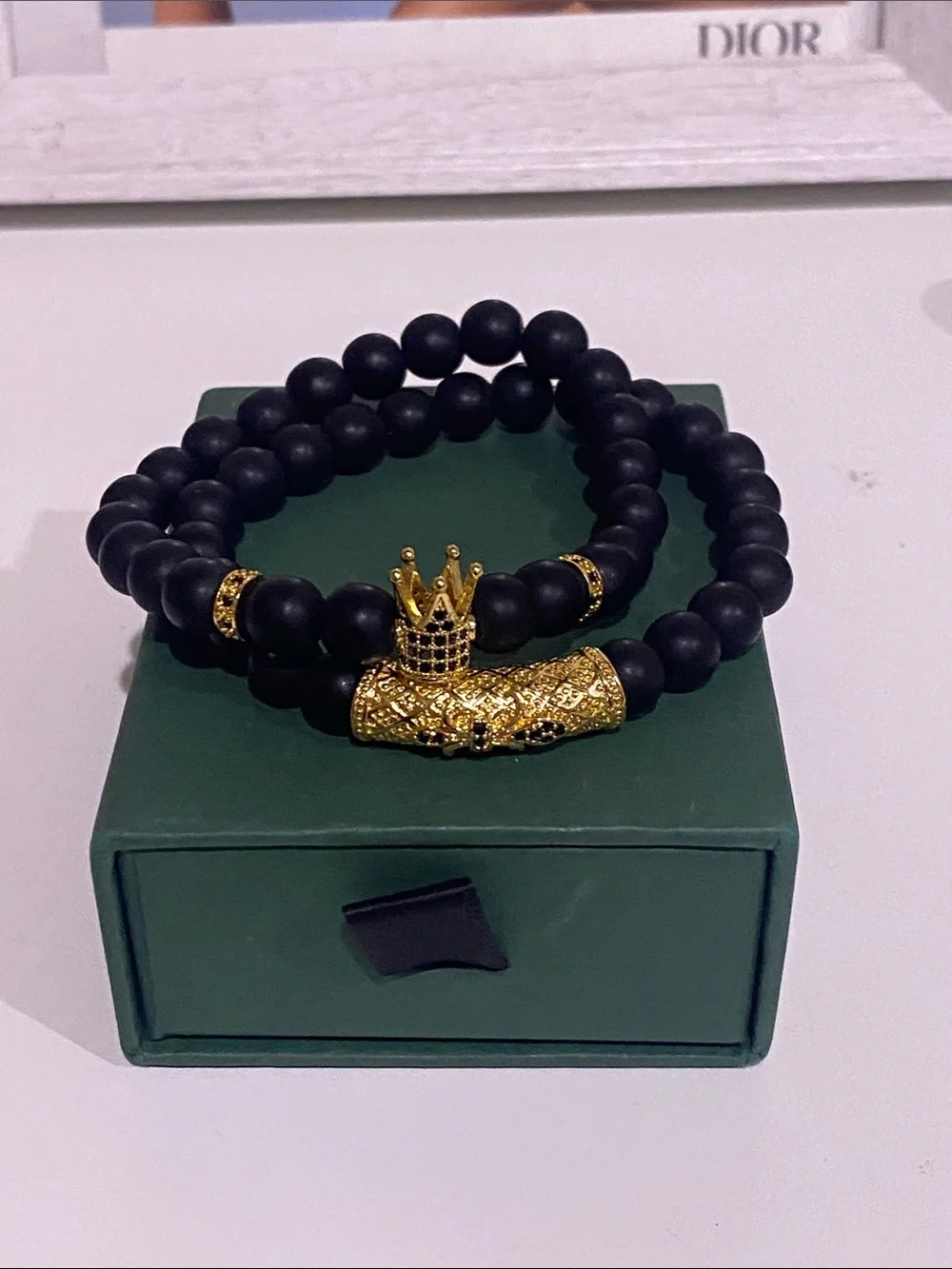 N/A stylish black
